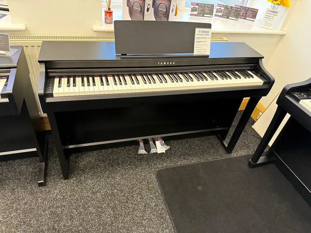 ۶ تأثیر یادگیری پیانو بر آلزایمر و بیماریهای دوران سالمندی